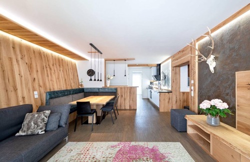 Schladming Apartment | Lively apartment near the ski slope