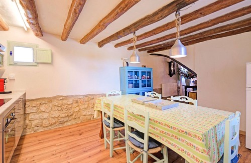 Fraga House | Lively holiday home in Fraga with private pool