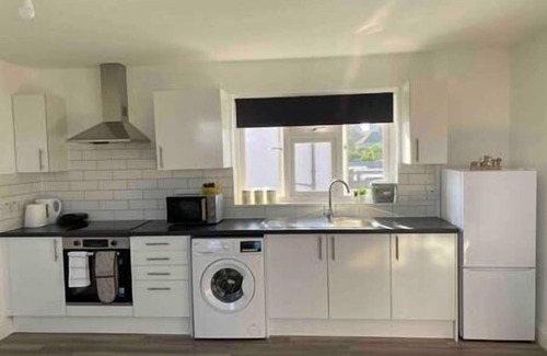 Tokyngton Apartment | Lively Studio Loft 30min to Central London