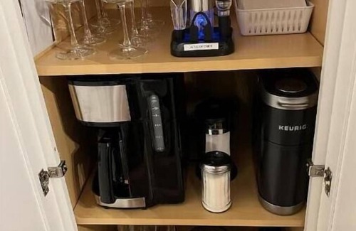 Madison Apartment | Livery Loft: our other BEST downtown location! Award winning! Come see why.