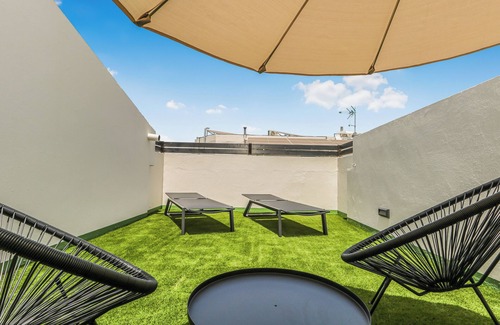 Vecindario Apartment | Living Central Stay Bejeque