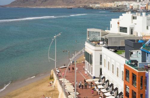 Las Palmas de Gran Canaria Apartment | Living Las Canteras Homes - SMART BEACHFRONT