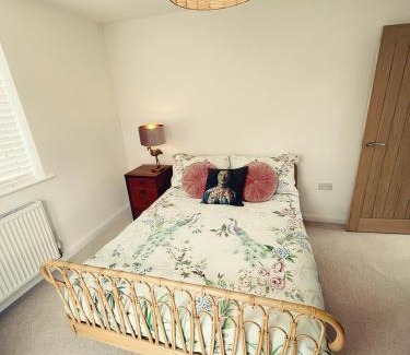 Outwell Apartment | Living Like a Local at Dotties