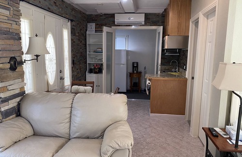 Huntington Beach Apartment | Living with the best weather all year, come to enjoy it !
