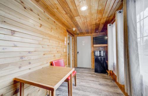 Livingston Hotel | Livingston Inn - Historic