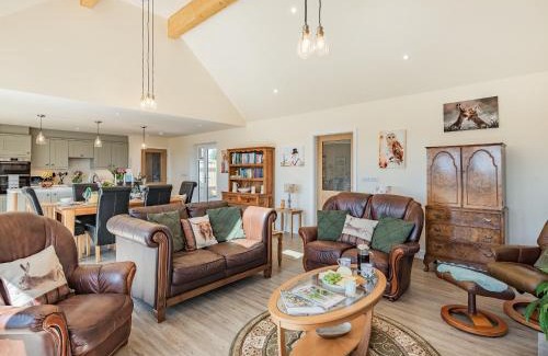 Alford House | Lizzie's Cottage