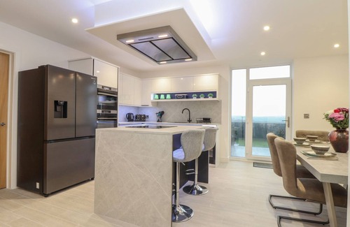 Mullion Cottage | LLAWNROC, pet friendly, with pool in Mullion