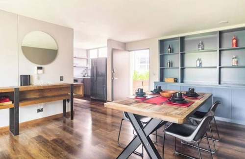 Zona Rosa Apartment | Lleras Park 202 Medellín Fun-business-pleasure