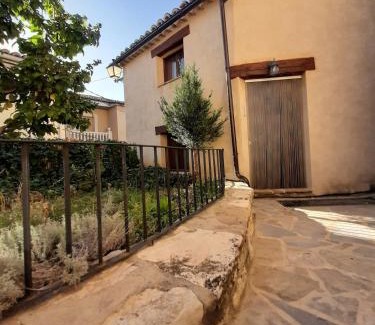 Moscardon Apartment | Lobetania