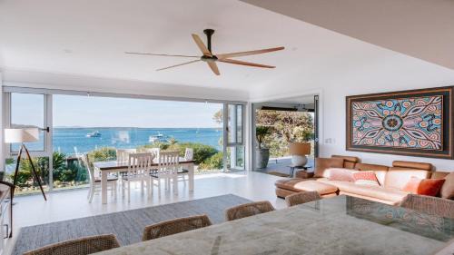 Lake Wangary House | Lobster Pot II