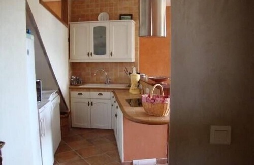 Figarella House | LOC. TRADITIONAL HOUSE FOR 4 PEOPLE IN SANTA MARIA DI LOTA