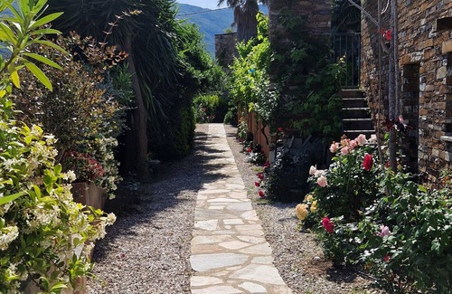 Figarella House | LOC. TRADITIONAL HOUSE FOR 4 PEOPLE IN SANTA MARIA DI LOTA