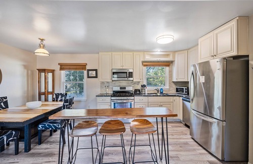 St. Charles House | localSTR - Poolside Family Home Near DC