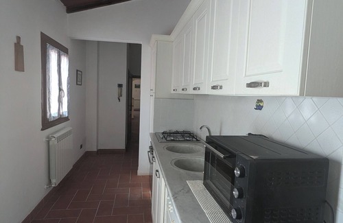 Viareggio House | Located 800 meters from the promenade, the sea and close to the train station