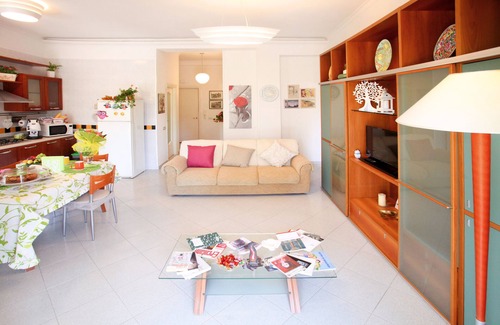 Ercolano Apartment | Located in Ercolano, 700 m from the ruins of Ercolano family apartment