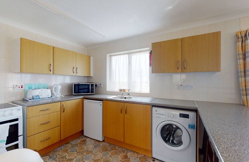 Hayle Cottage | Located just a short walk from the three miles of beach that runs from Hayle Estuary to Godrevy