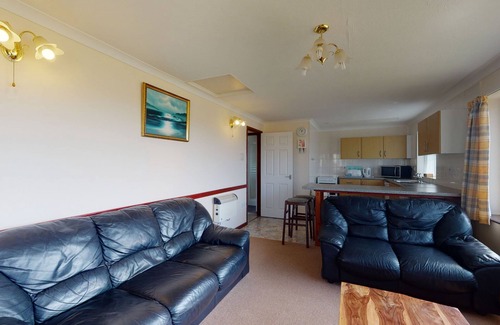 Hayle Cottage | Located just a short walk from the three miles of beach that runs from Hayle Estuary to Godrevy