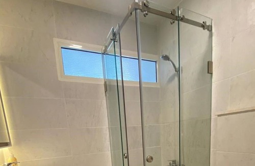 Halat Ski Chalet | Located on the Mediterranean Sea family atmosphere with pools & restaurant