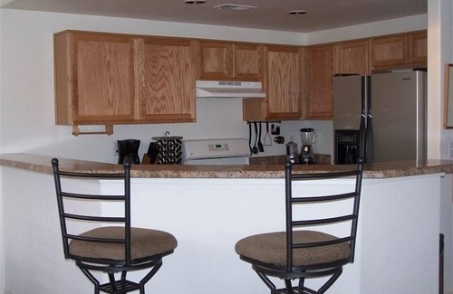 Vista Del Norte Alliance Condo | Location- Centrally Located Condo (Gated) - Sandia Mtn View