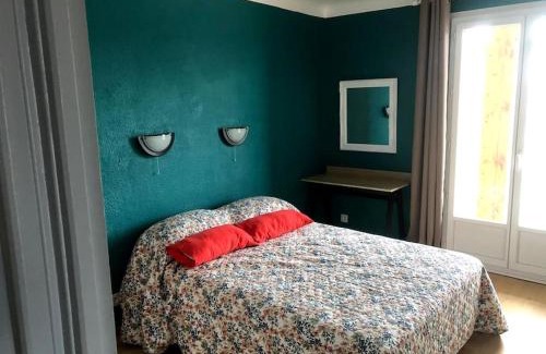 Le Bourg House | Location de Chambres, Séjour près des Grands Buffets Narbonne