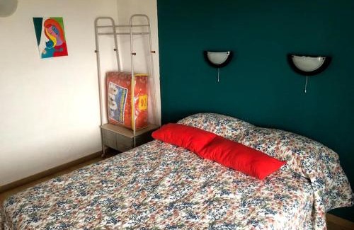 Le Bourg House | Location de Chambres, Séjour près des Grands Buffets Narbonne