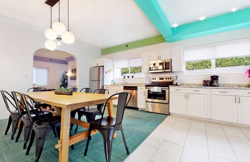 West Avenue House | Location Location Location! In the Heart of South Beach.