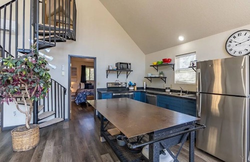 Keystone House | Location Location Location Keystone SD; Mt Rushmore with WiFi internet