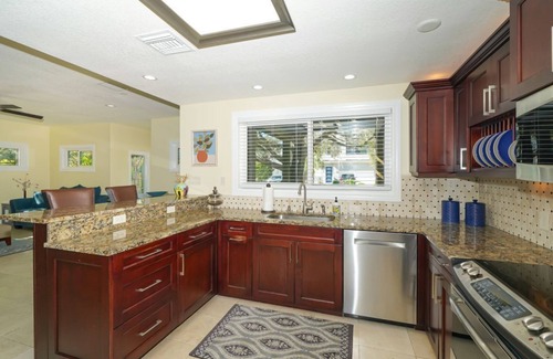 Granada House | Location Location Location