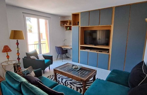 Sud Apartment | Location T3 Standing