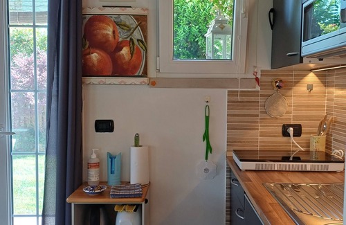 Ovest Apartment | Locazione turistica - monolocale su giardino