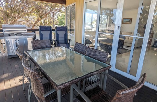 Loch Sport House | Loch Haven, 4 Lake St Loch Sport.2 min walk to Lake. Beautiful views from Deck.