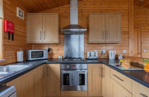 Kinross House | Loch Leven Lodge 10 by Interhome
