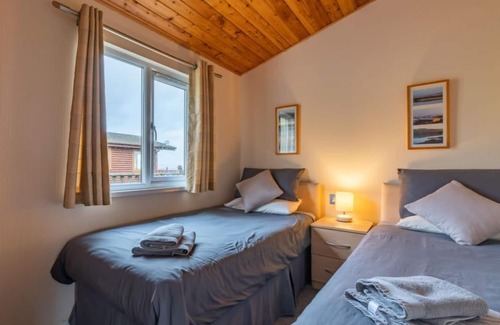 Kinross House | Loch Leven Lodge 4 by Interhome