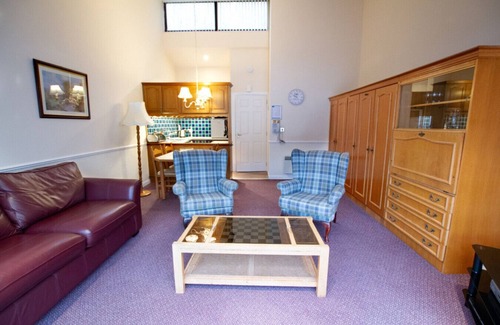 Kinloch Rannoch Apartment | Loch Rannoch Highland club studio 6