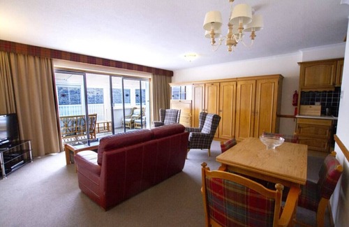 Kinloch Rannoch Apartment | Loch Rannoch Highland Club, Otter Lodge 2