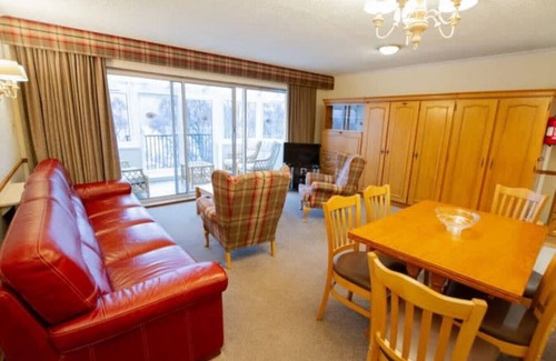 Kinloch Rannoch Apartment | Loch Rannoch Highland Club, Red Squirrel Lodge 5