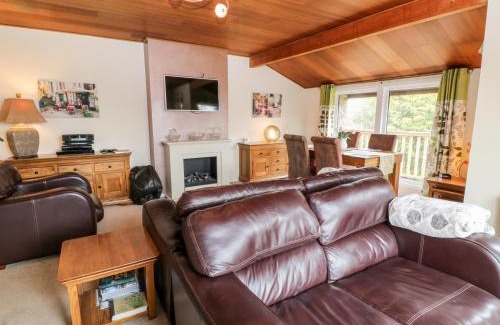 Woolfardisworthy House | Lodge 27