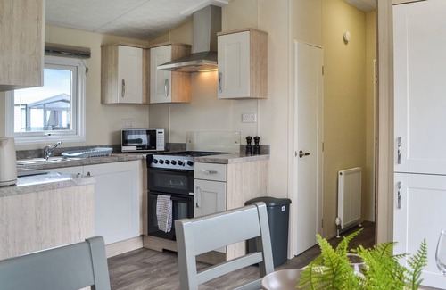 Bridlington Cottage | Lodge 43 Bridlington Holiday Park - UK47517