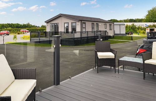 Bridlington Cottage | Lodge 9 Bridlington Holiday Park - UK47516