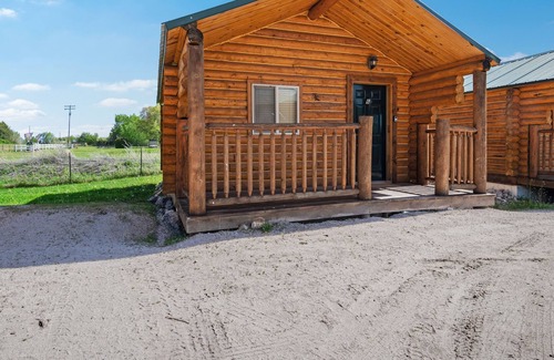 St. Charles Cabin | Lodge in Saint Charles w/ All 10 Cabins Included