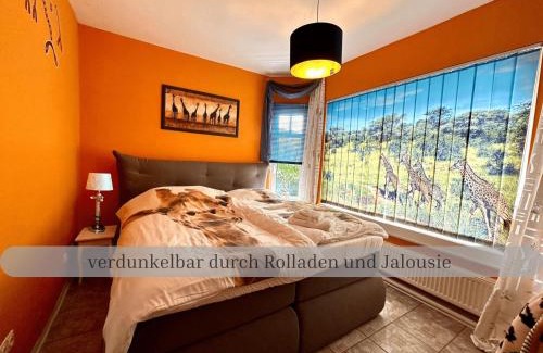 Hollern-Twielenfleth House | Lodge of Africa - einzigartige Themenzimmer, eingezäunten Garten, Sauna, Whirlpool & Kamin, Hunde willkommen, Gasgrill, voll ausgestattete Küche, großer Essbereich, Hamburg & Stade in der Nähe