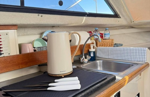 Arrecife Boat Rental | Lodging Rita Seis two steps away from the center of Arrecife and its beaches.