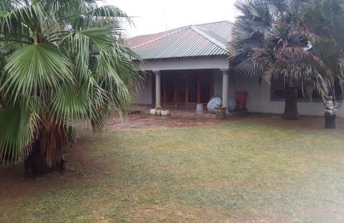 Dr JS Moroka Hotel | Loding Lodge