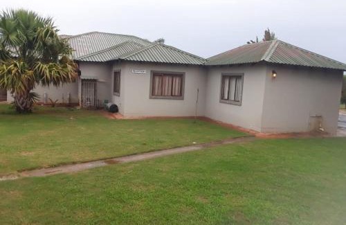 Dr JS Moroka Hotel | Loding Lodge