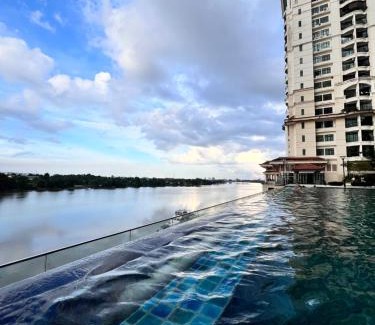 Kuching Apartment | LoFF Suite River View 2 Bedroom at Kuching Riverine Resort