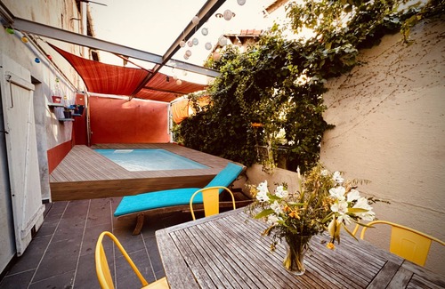 4th Arrondissement House | Loft 150m2 Hammam Piscine Centre-ville Longchamps