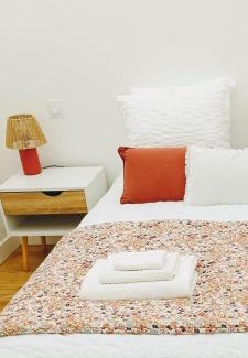 Cholet Apartment | Loft 23 - Appartement lumineux 4 chambres hyper centre de Cholet