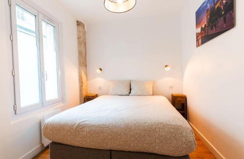 17th Arrondissement Apartment | Loft 4 BR Montmartre Pigalle AC by LCC Agency