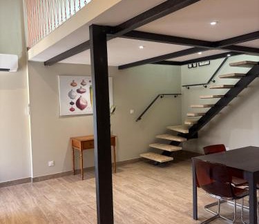 Suze-la-Rousse Apartment | Loft Andy