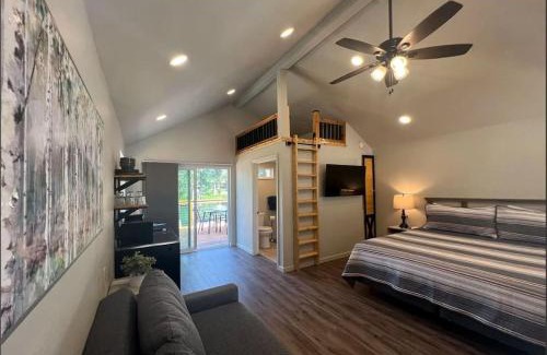 Fruitdale Apartment | Loft Cabin 4 - Rogue River Resort
